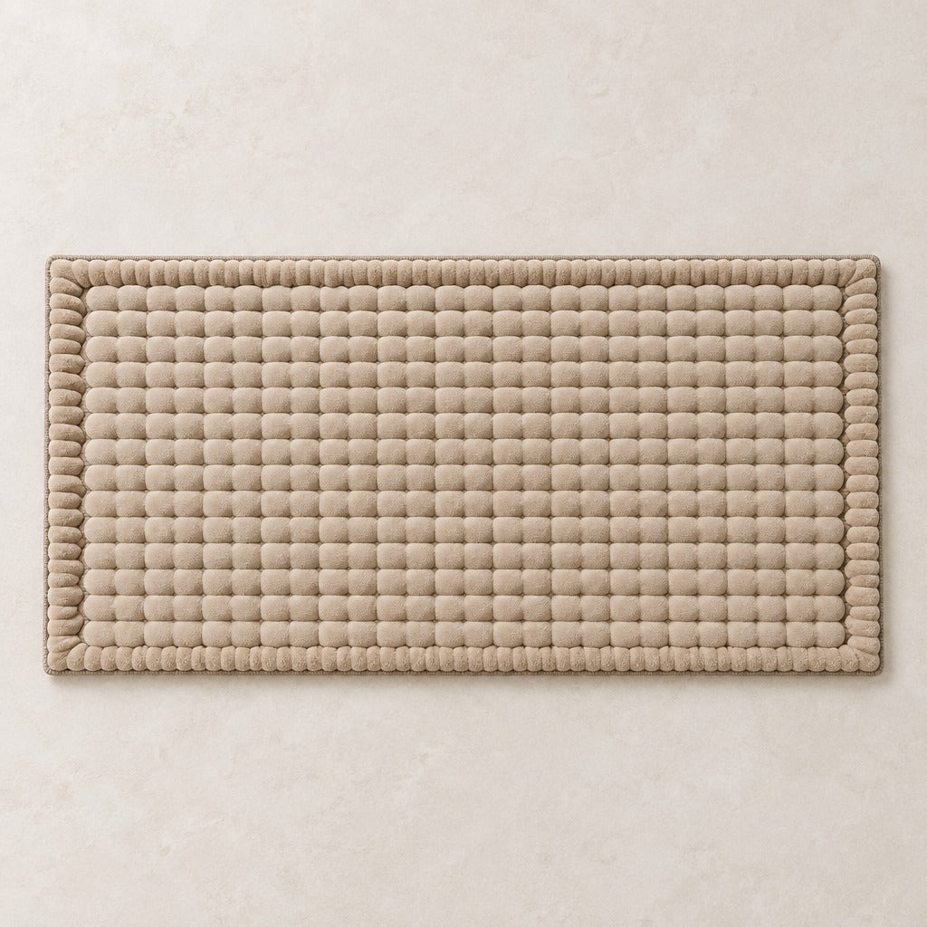 Un rectangle franc, matelassé jusqu'au bord